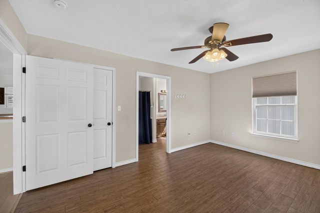 570 Stovall Drive, Palacios, TX 77465