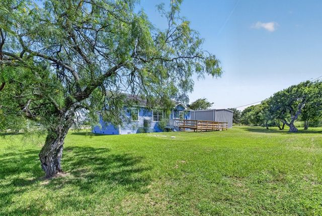 570 Stovall Drive, Palacios, TX 77465