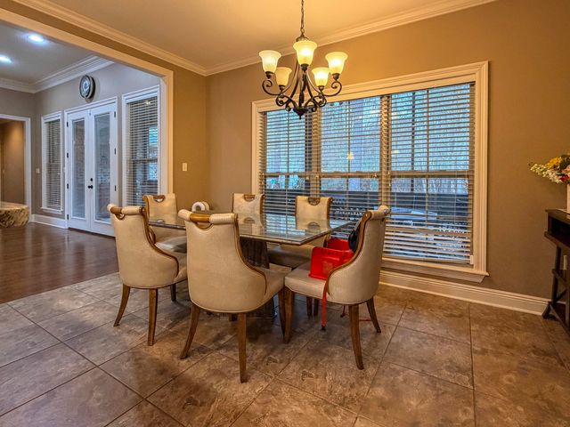 137 St Annes Dr., Hattiesburg, MS 39401