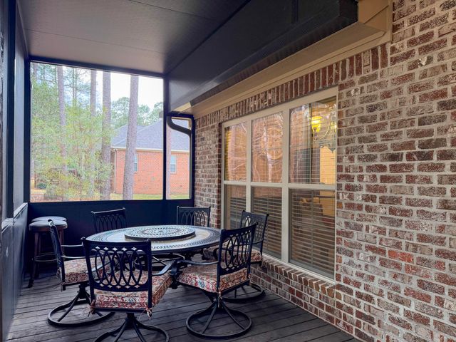 137 St Annes Dr., Hattiesburg, MS 39401