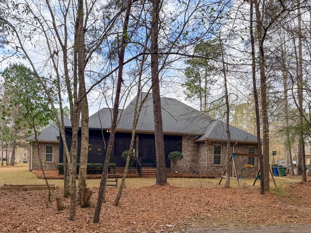 137 St Annes Dr., Hattiesburg, MS 39401