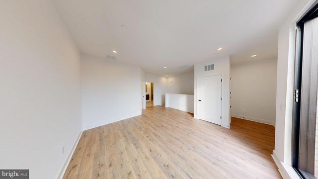 5617 VERMILLION CIR, Bethesda, MD 20816