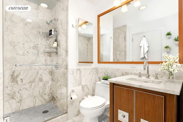 200 W End Ave Apt 12M, New York City, NY 10023