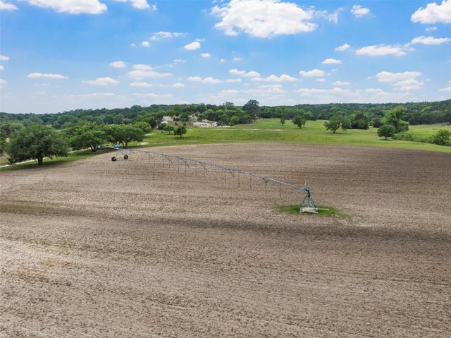 614 County Road 4165, Cranfills Gap, TX 76637