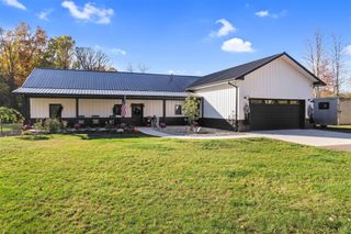 9242 Irish Road, Update, MI 48438