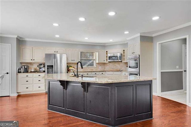 3291 Coachmans Way NE, Roswell, GA 30075