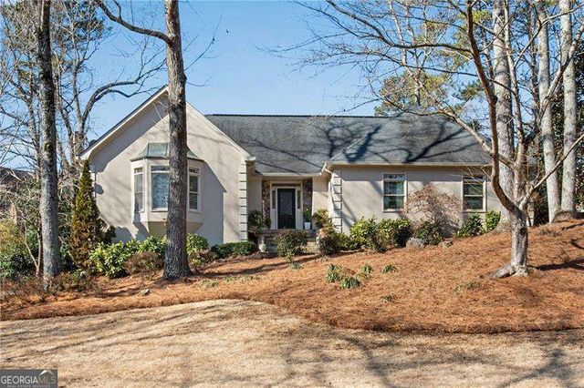 3291 Coachmans Way NE, Roswell, GA 30075