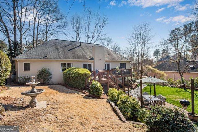 3291 Coachmans Way NE, Roswell, GA 30075