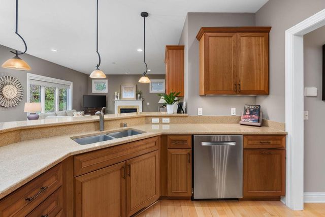 5639 Old Oak Drive, Fitchburg, WI 53711