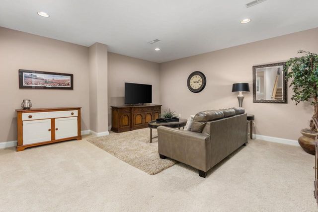 5639 Old Oak Drive, Fitchburg, WI 53711