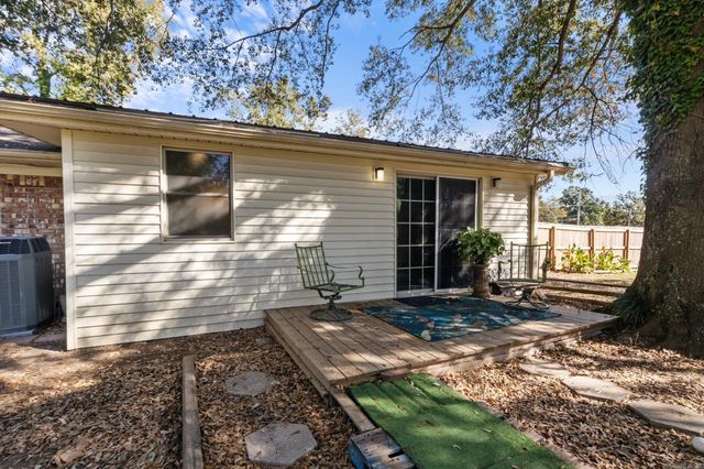 105 Epperson Drive, Cabot, AR 72023