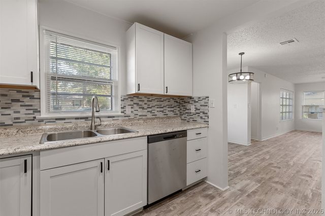 524 S Liberty Avenue, Okmulgee, OK 74447