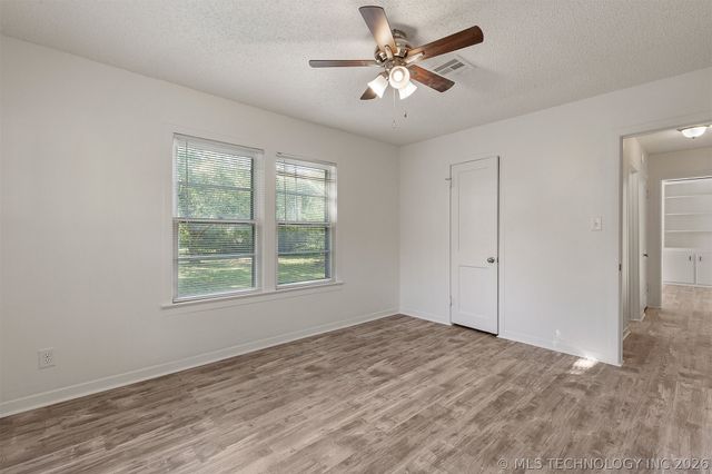 524 S Liberty Avenue, Okmulgee, OK 74447