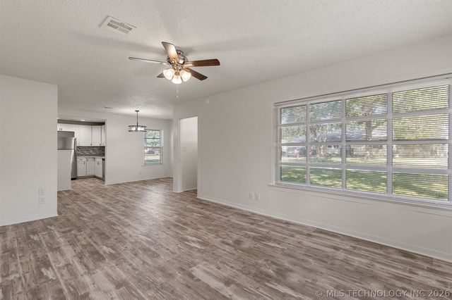 524 S Liberty Avenue, Okmulgee, OK 74447