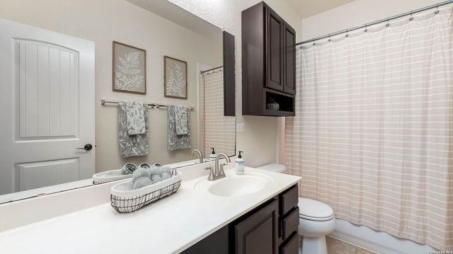 7619 Clos Du Bois, San Antonio, TX 78253