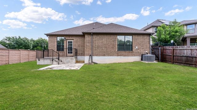 7619 Clos Du Bois, San Antonio, TX 78253