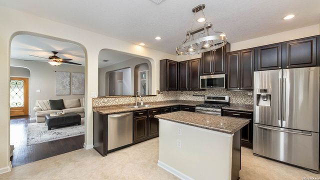 7619 Clos Du Bois, San Antonio, TX 78253