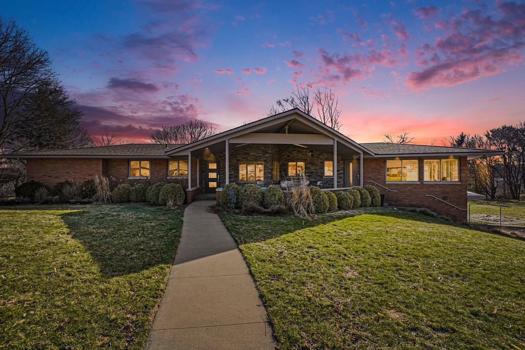 1640 Gladys Avenue, Grand Haven City, MI 49417