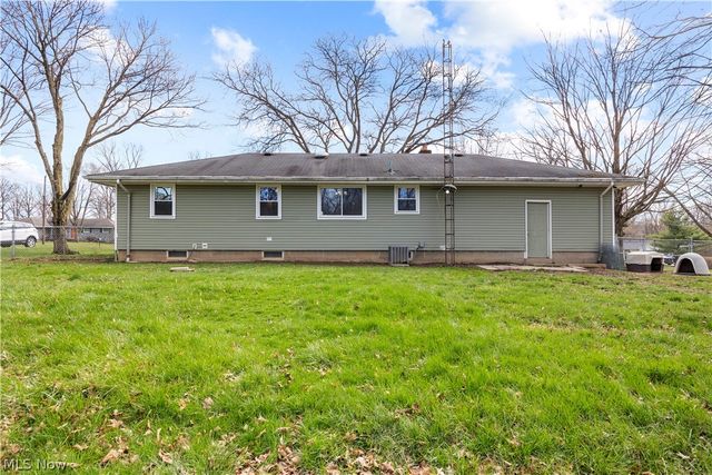 239 Habant Drive, Amherst, OH 44001