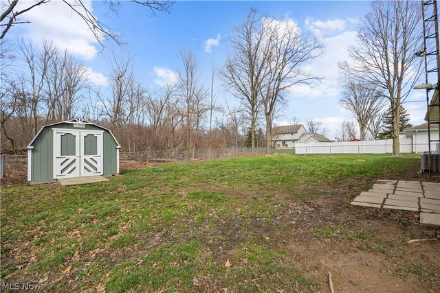 239 Habant Drive, Amherst, OH 44001