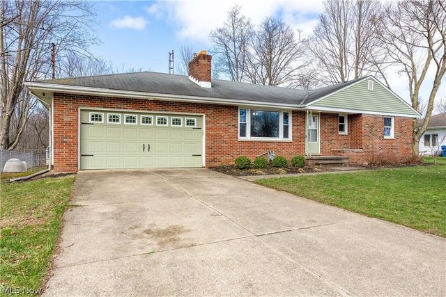 239 Habant Drive, Amherst, OH 44001