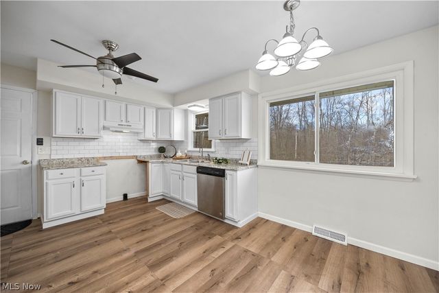 239 Habant Drive, Amherst, OH 44001