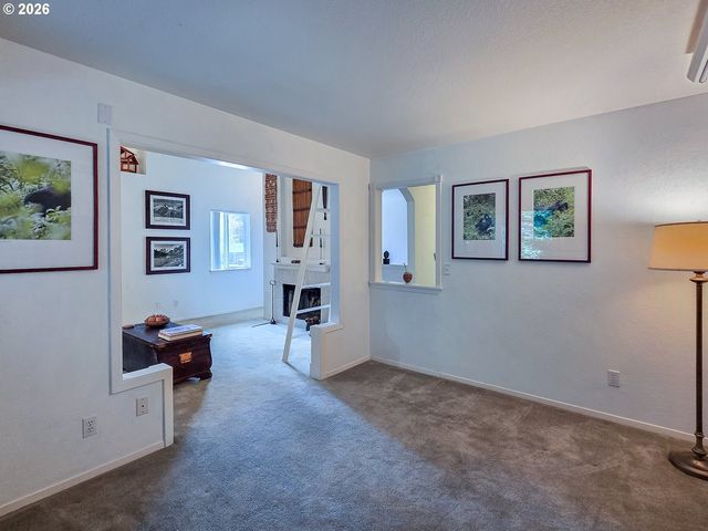 5225 JEAN Rd 205, Lake Oswego, OR 97035