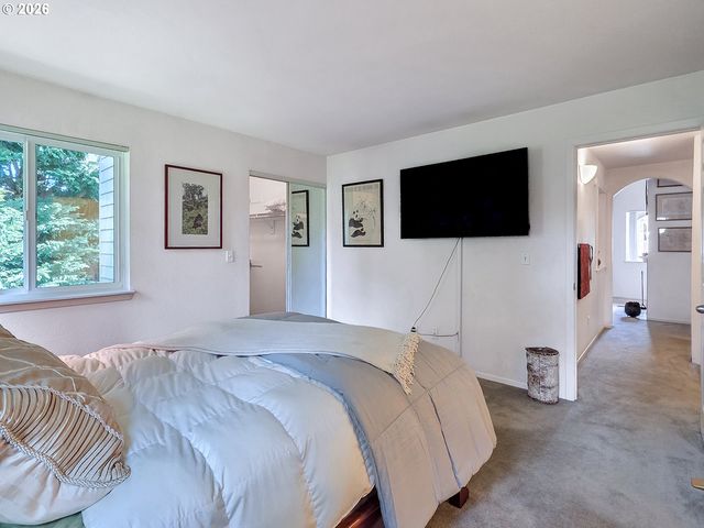 5225 JEAN Rd 205, Lake Oswego, OR 97035