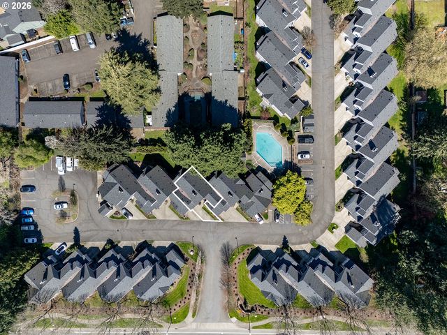 5225 JEAN Rd 205, Lake Oswego, OR 97035