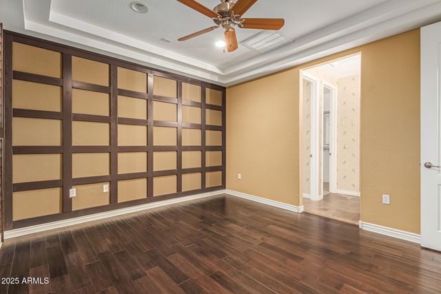 2482 E ROMA Avenue, Phoenix, AZ 85016