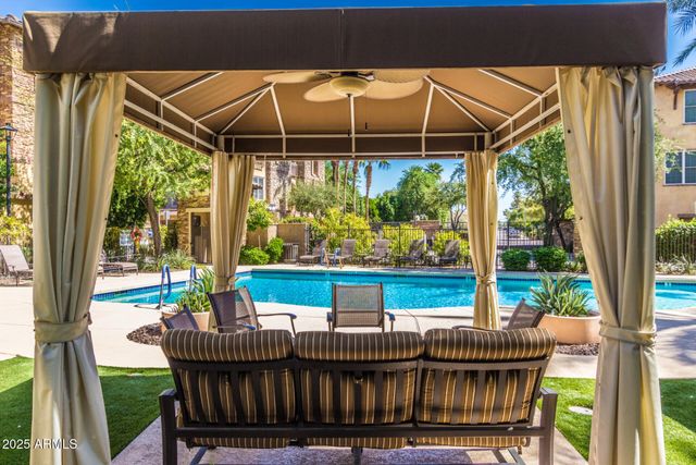 2482 E ROMA Avenue, Phoenix, AZ 85016