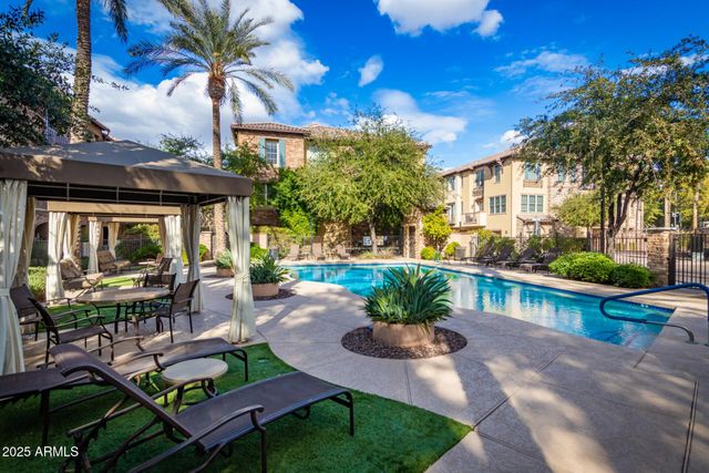 2482 E ROMA Avenue, Phoenix, AZ 85016