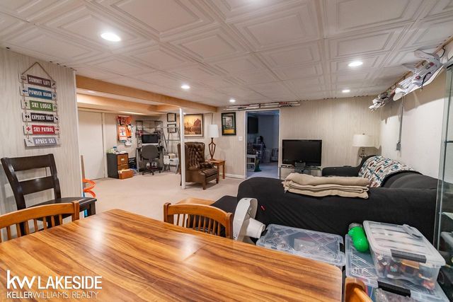 21606 Arrowhead Street, Saint Clair Shores, MI 48082