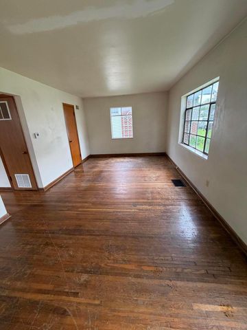 56 Broadlawn Avenue, Columbus, OH 43228