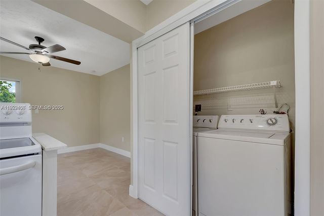 9243 SW 204th Ter 0, Cutler Bay, FL 33189