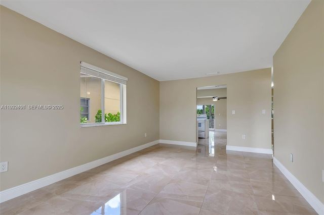 9243 SW 204th Ter 0, Cutler Bay, FL 33189