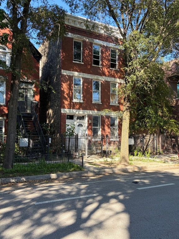 1834 W Erie Street, Chicago, IL 60622 — exterior
