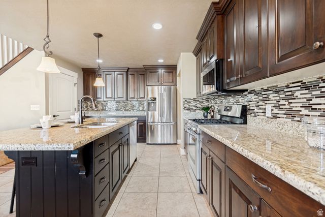 11829 S PINNACLE ACRE CT, Riverton, UT 84065