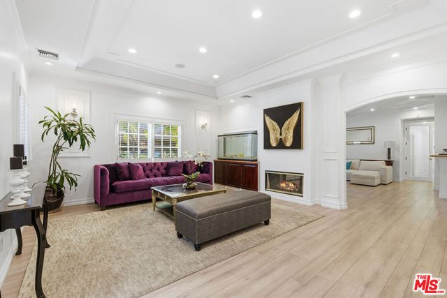4305 Coquette Place, Tarzana, CA 91356
