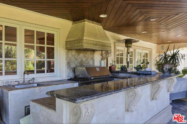 4305 Coquette Place, Tarzana, CA 91356