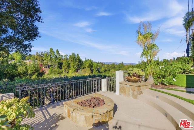4305 Coquette Place, Tarzana, CA 91356