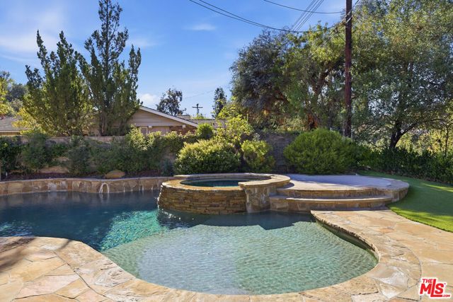 4305 Coquette Place, Tarzana, CA 91356