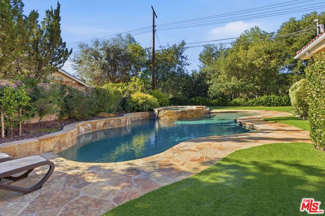 4305 Coquette Place, Tarzana, CA 91356