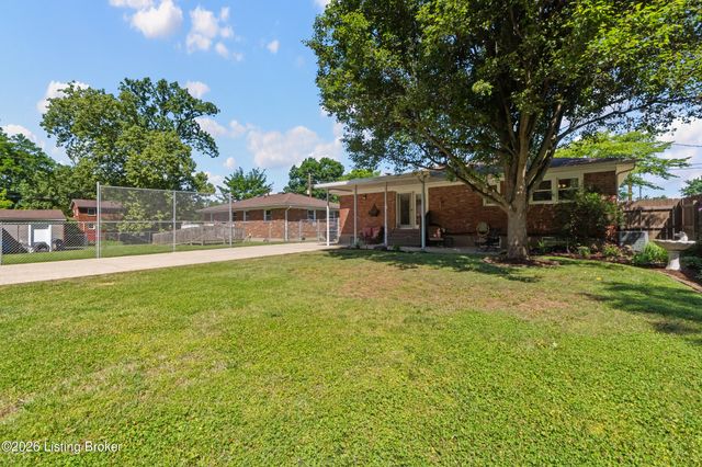 4410 Burnt Cedar Ln, Louisville, KY 40219