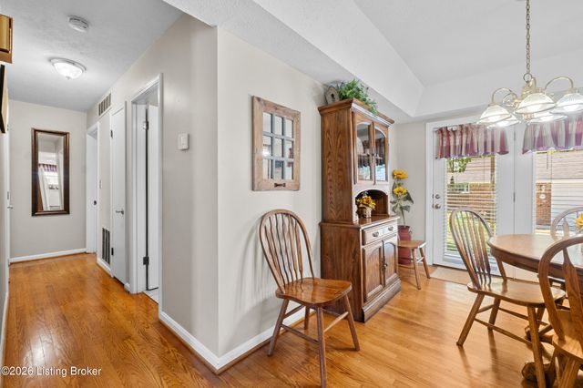 4410 Burnt Cedar Ln, Louisville, KY 40219