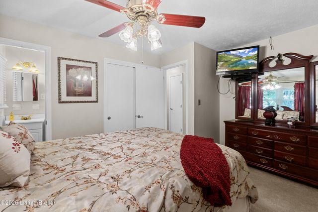 4410 Burnt Cedar Ln, Louisville, KY 40219