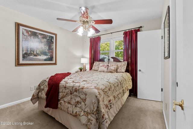 4410 Burnt Cedar Ln, Louisville, KY 40219