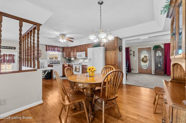 4410 Burnt Cedar Ln, Louisville, KY 40219