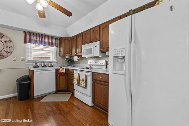 4410 Burnt Cedar Ln, Louisville, KY 40219