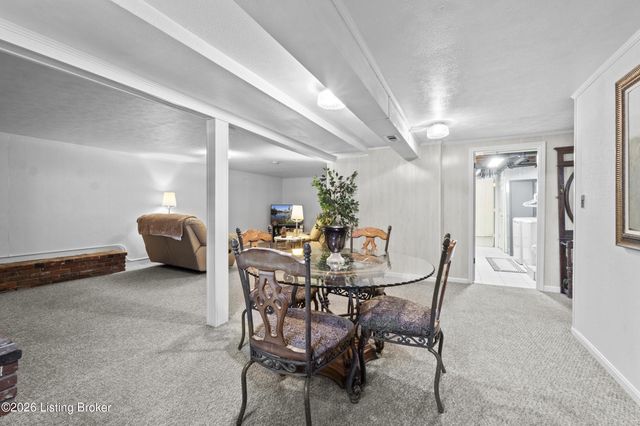 4410 Burnt Cedar Ln, Louisville, KY 40219
